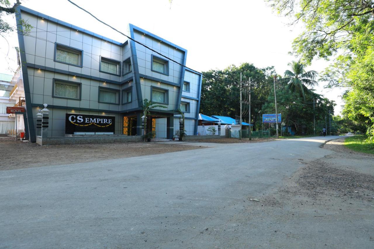 Cs Empire Hotel Lakshmanpur Eksteriør billede