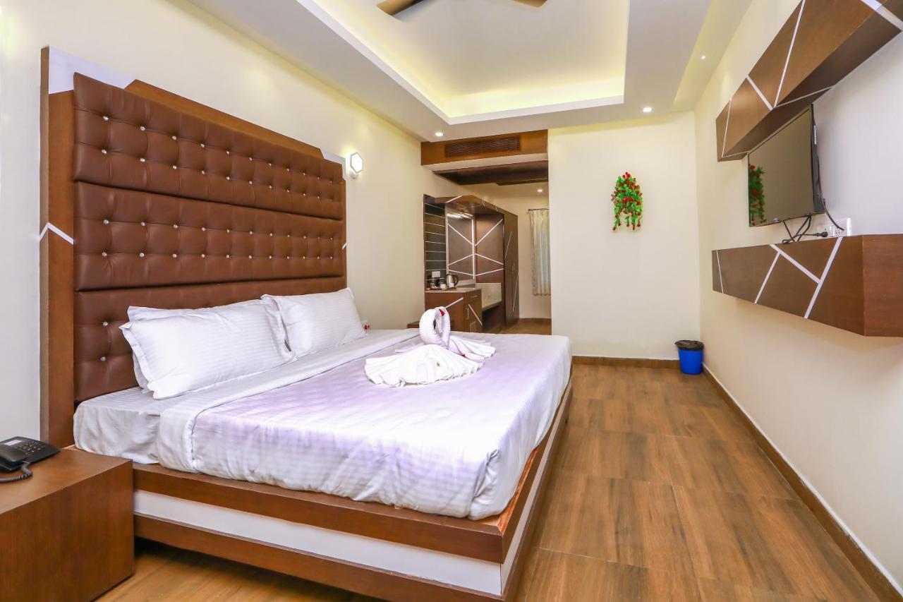 Cs Empire Hotel Lakshmanpur Eksteriør billede