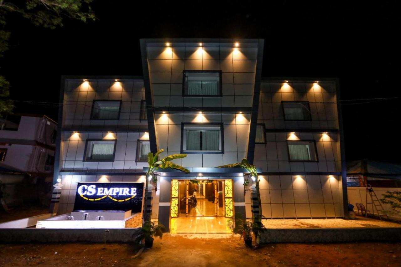 Cs Empire Hotel Lakshmanpur Eksteriør billede